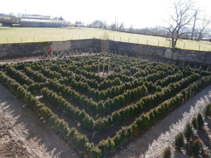 Labyrinthe de haies Saint-Christophe-Vallon